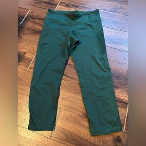 Old navy active crop pants
